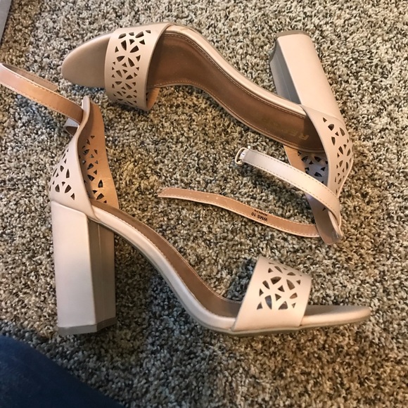 Report Shoes - Nude Report Block Heels